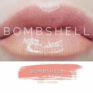 Lipsense by SeneGence lip color in Bombshell